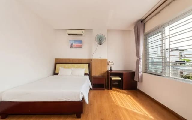 Kis Hotel & Apartment - photo 2