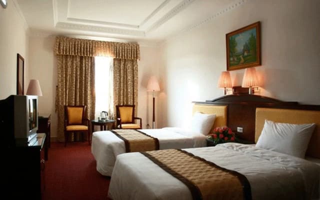 Vietnam Trade Union Hotel in Halong - photo 3