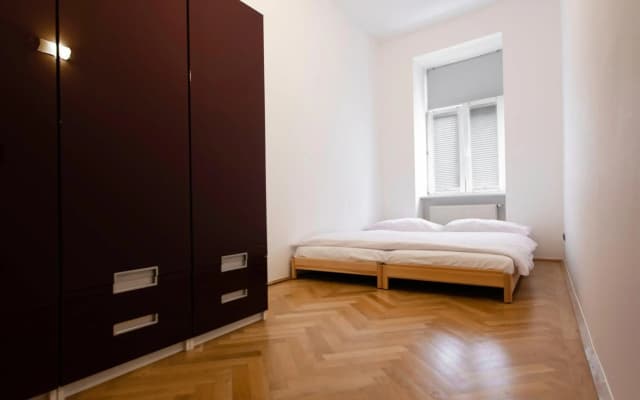 3-Bedroom Apartment in Central Vienna - photo 5
