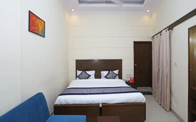 Capital O 10750 Hotel Vivek - photo 2