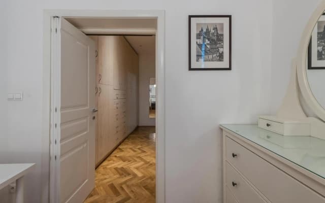 Apartman Carolinum - photo 5