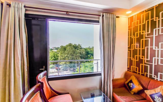 Fabhotel Signature Plaza - photo 2