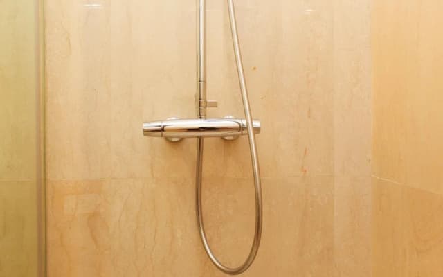 Nice and Enjoy 1BR at Sudirman Suites Apartment - photo 5