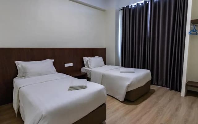 Emart Hotel (Riam) - photo 5