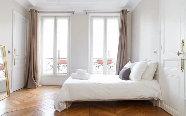 Marais - Francs Bourgeois Apartment - photo 3