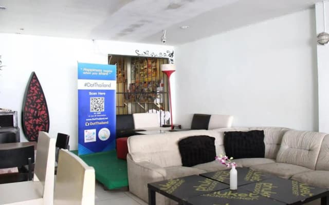 OYO 1054 Phuket Backpacker Hostel - photo 2