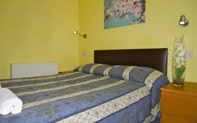 Pacific Hotel - photo 4
