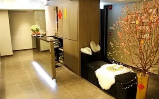 MY Hotel - photo 3