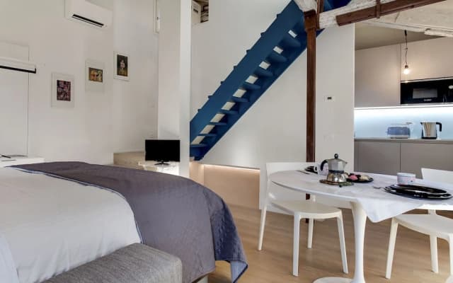 Venice Skyline View Sudio Apartment - photo 2
