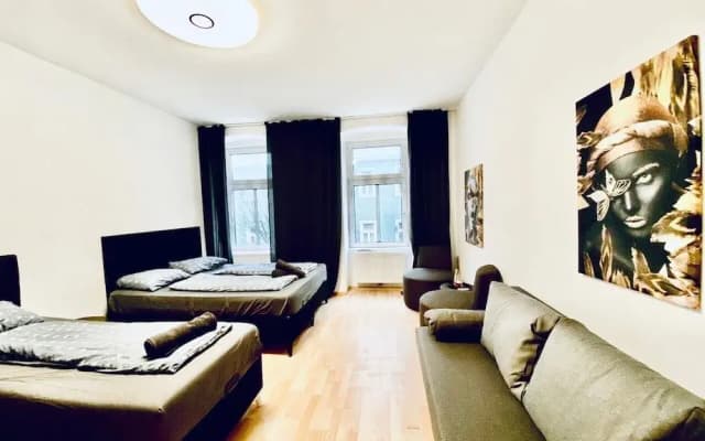 Comfy 3BR Apt for Groups Near Park - photo 3