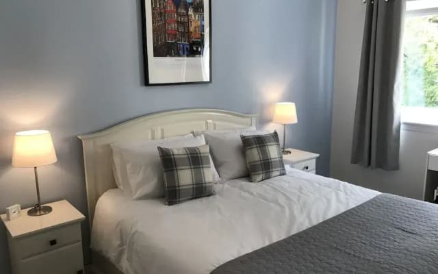 2 Chessels Court, Flat 3 - photo 3