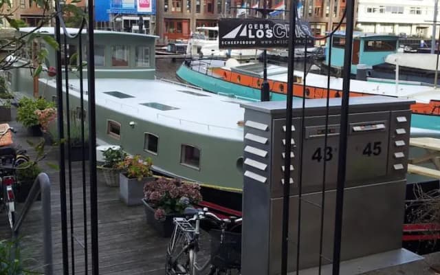 New Houseboat Jordaan Centrum - photo 5