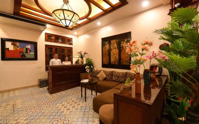 Artisan Lakeview Hotel - photo 2