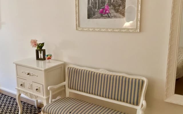 Vatican suites accommodation - photo 2