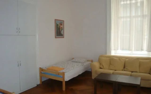 Gallery Hostel - photo 3