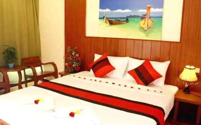 NNC Patong Inn - photo 4