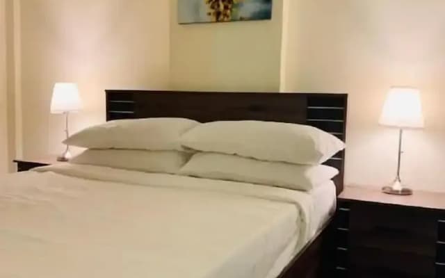 Chelsea Gardens Apartment - photo 5