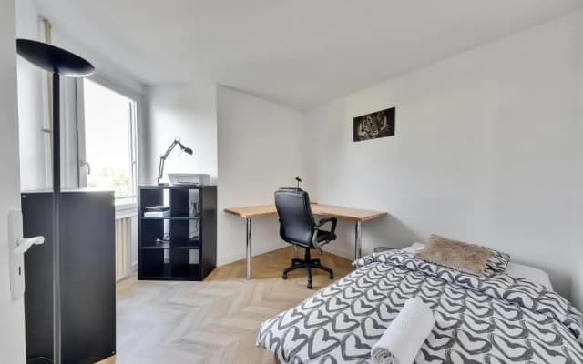 Chic apart with parking and balcony - photo 2