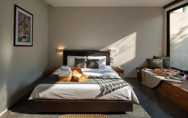 Cherlock Hotel - photo 2