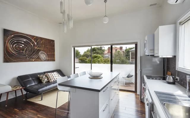 The Anderson, South Melbourne, MSAC 400m, Parking, Balcony - photo 2
