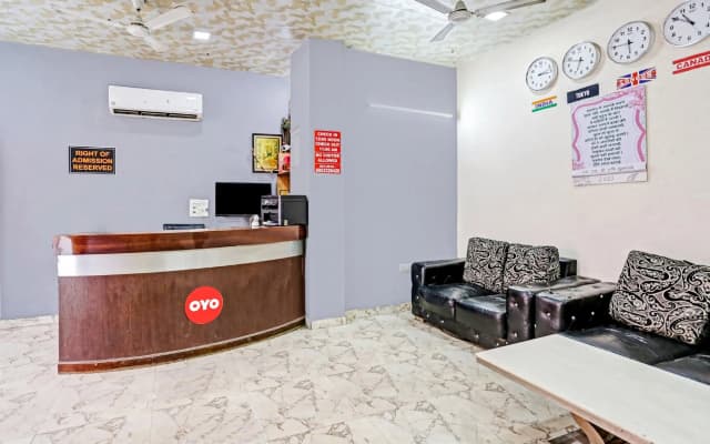 Hotel O OM VILLA RESIDENCY Near Lotus Temple - photo 5