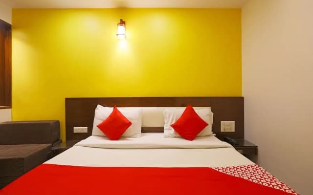 OYO 625 Dev Palace - photo 3