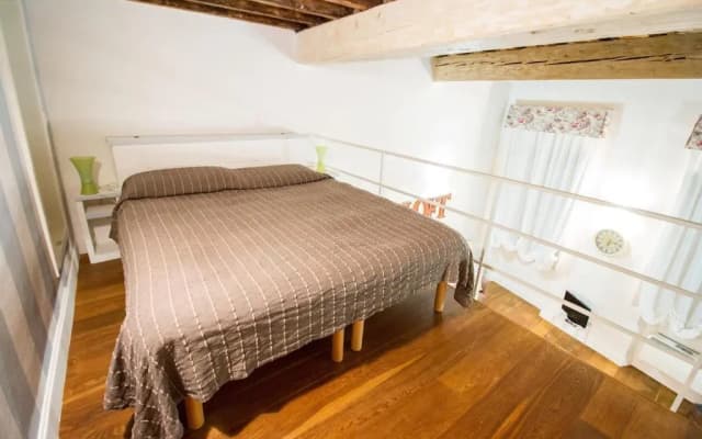 Charming Santa Croce Loft - photo 2