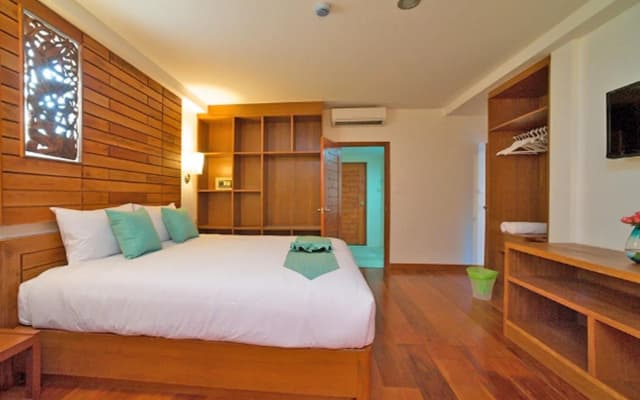 Meet Holiday Hotel - photo 3