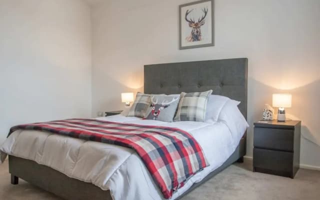 Spacious Flat In Converted Sugar Store - photo 4