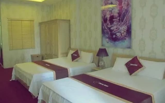 Cherry Hotel - photo 3