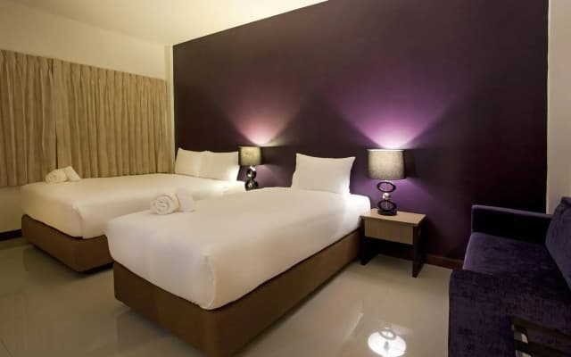 Wiz Hotel - photo 4