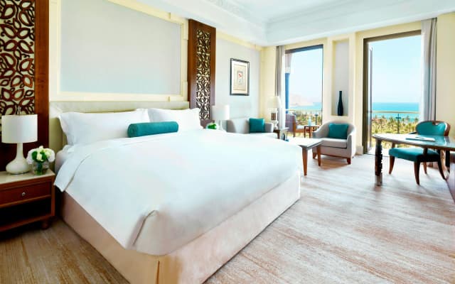 Al Bustan Palace, a Ritz-Carlton Hotel - photo 4