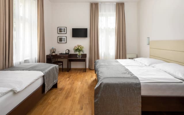 Hotel Unique - photo 2