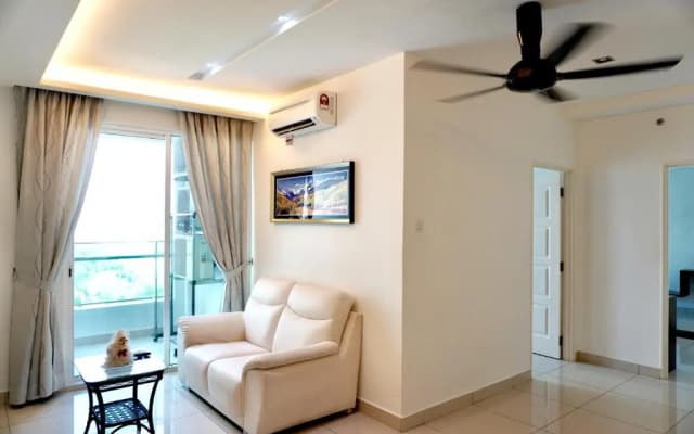 StayNest Suites at Gurney Drive - photo 4