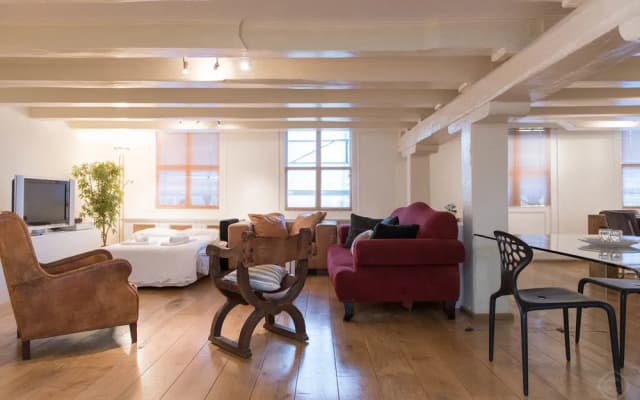Centre Area Apartments - photo 2