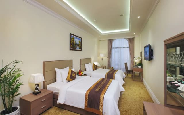 MerPerle Crystal Palace Hotel - photo 5