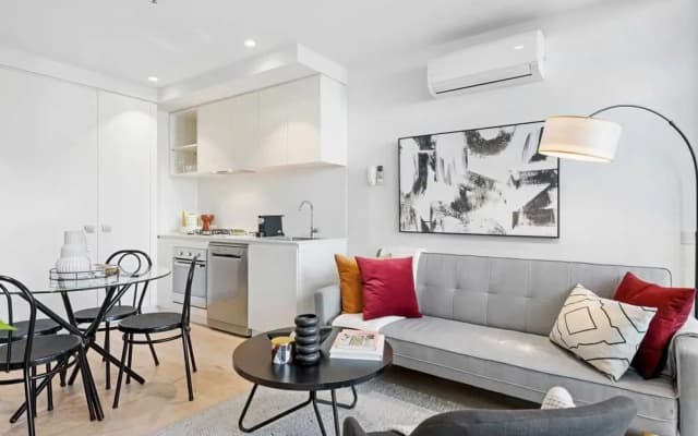 Charming 1-bed Apartment With a Balcony - photo 4