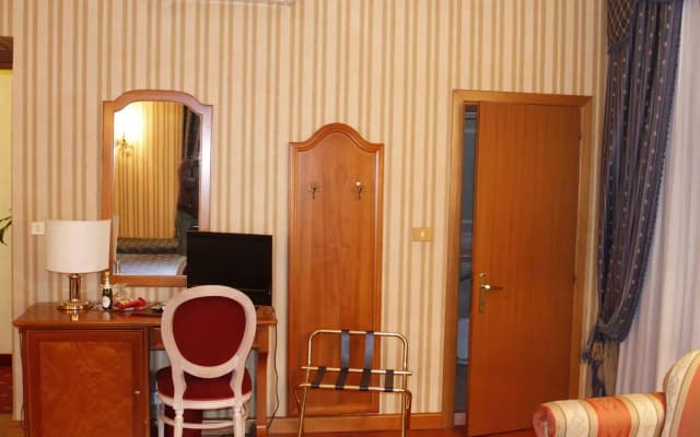 Sistina Hotel - photo 3