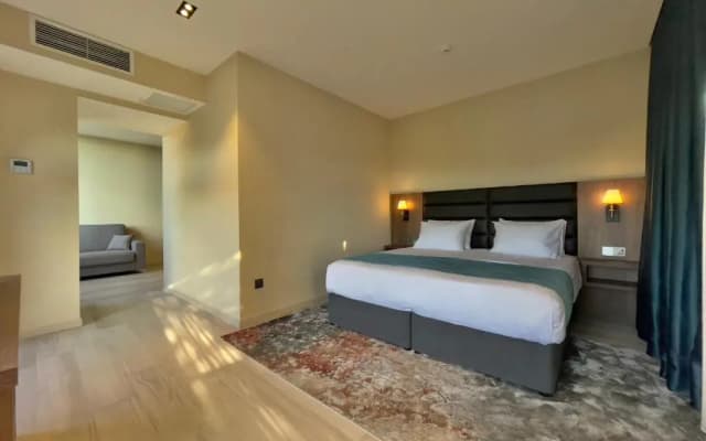 Hotel Eleven Inn Tbilisi - photo 2