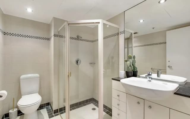 Sydney Cbd Self Contained Modern Studio Apartment - photo 5