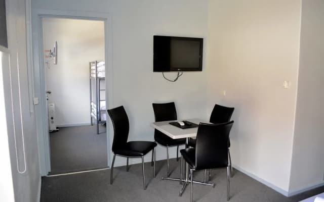 George Powlett Apartments - photo 4