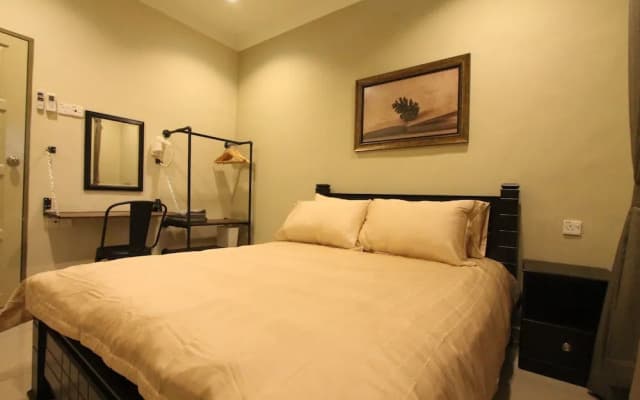 Susan's Impressive Home - photo 4