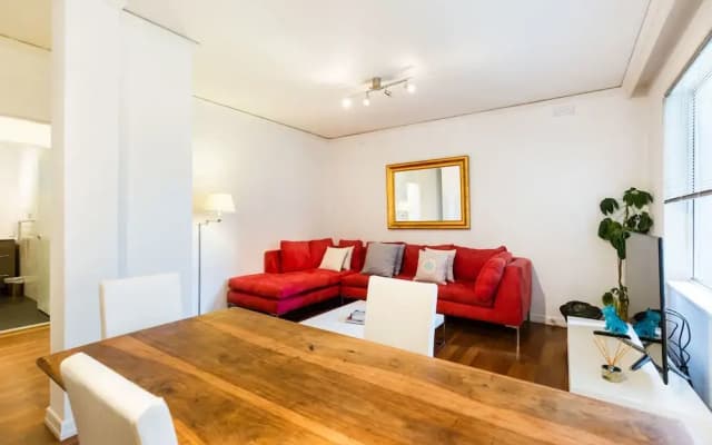 SELENA, 2BDR South Yarra Apartment - photo 4