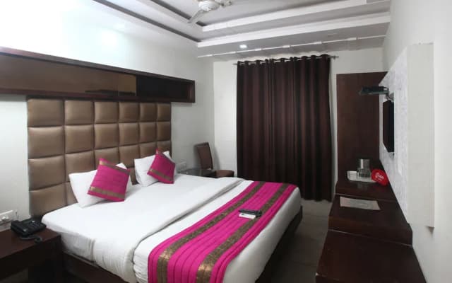 OYO Premium Paharganj - photo 2