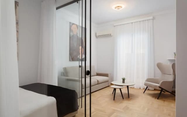 Acropolis Classy Apartments - photo 4
