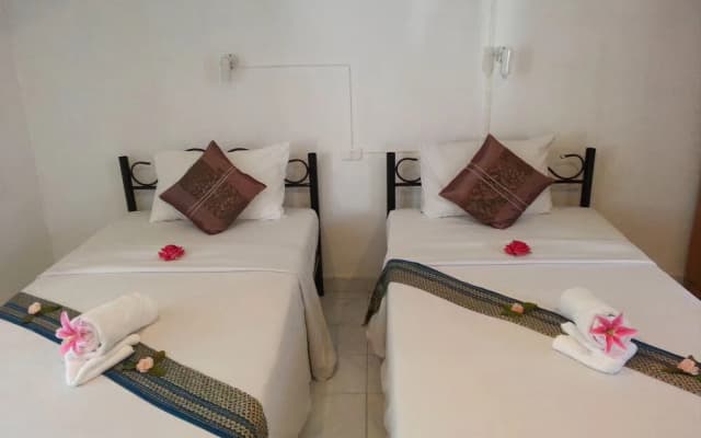 Divers Inn - photo 4