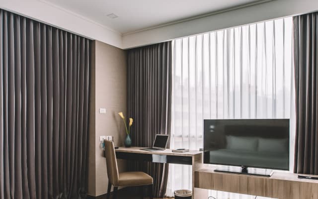 Adelphi Suites Bangkok - photo 3