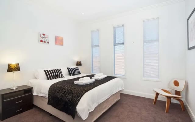 Caulfield Executive Apartment - photo 4