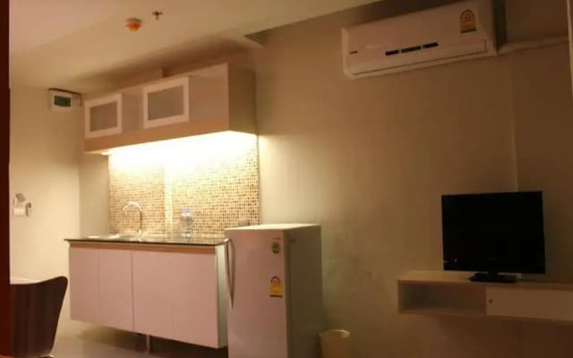 R-Con Blue Ocean Hotel - photo 3