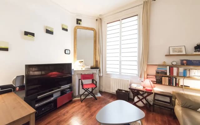 Classic Studio in Montmartre - photo 4